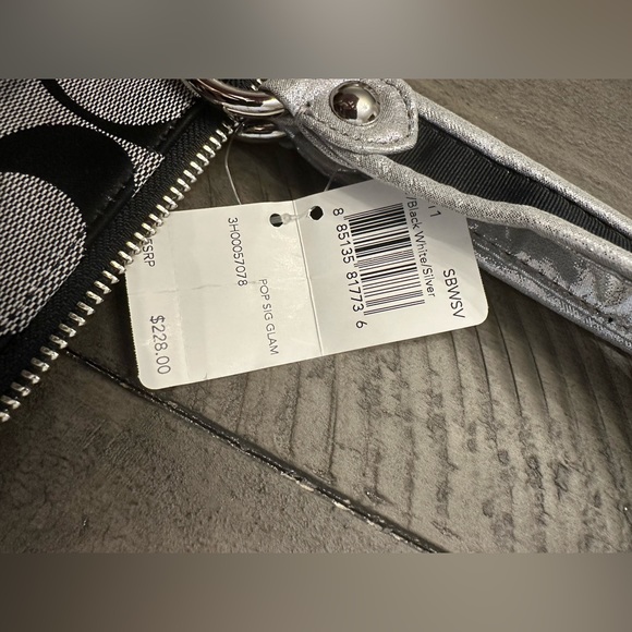 NWT Coach Rare Poppy signature glam purse - Picture 3 of 4